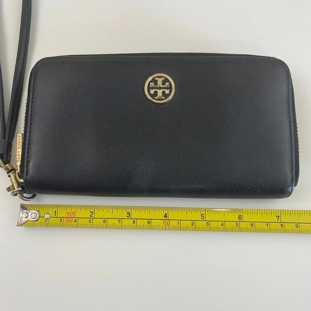 Tory Burch Robinson‎ Continental Wallet Wristlet Black Saffiano Leather Zip Long